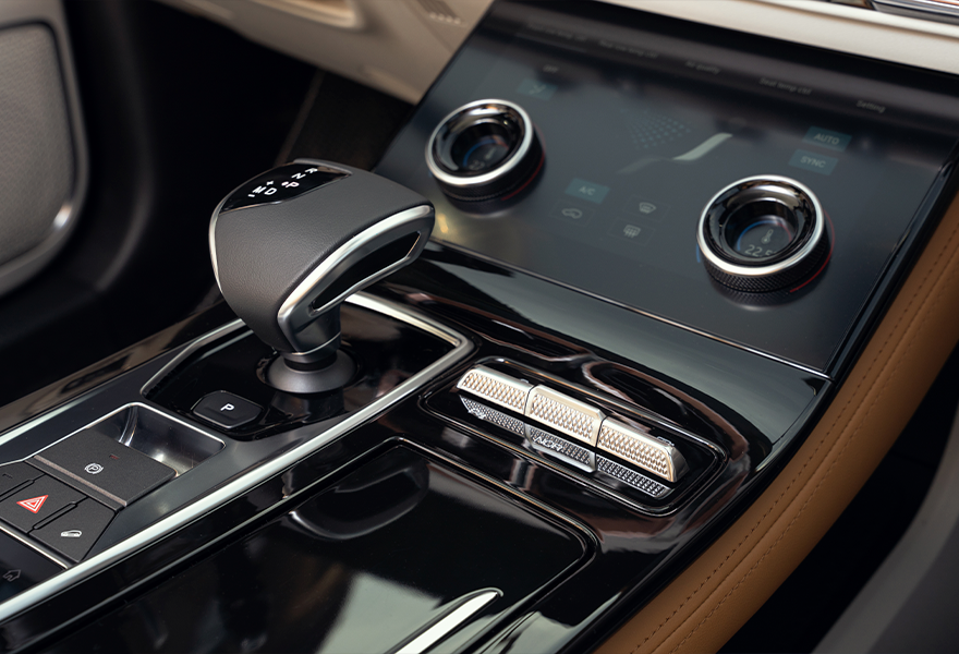 Изображение на странице JETOUR X70_Plusinter2.png