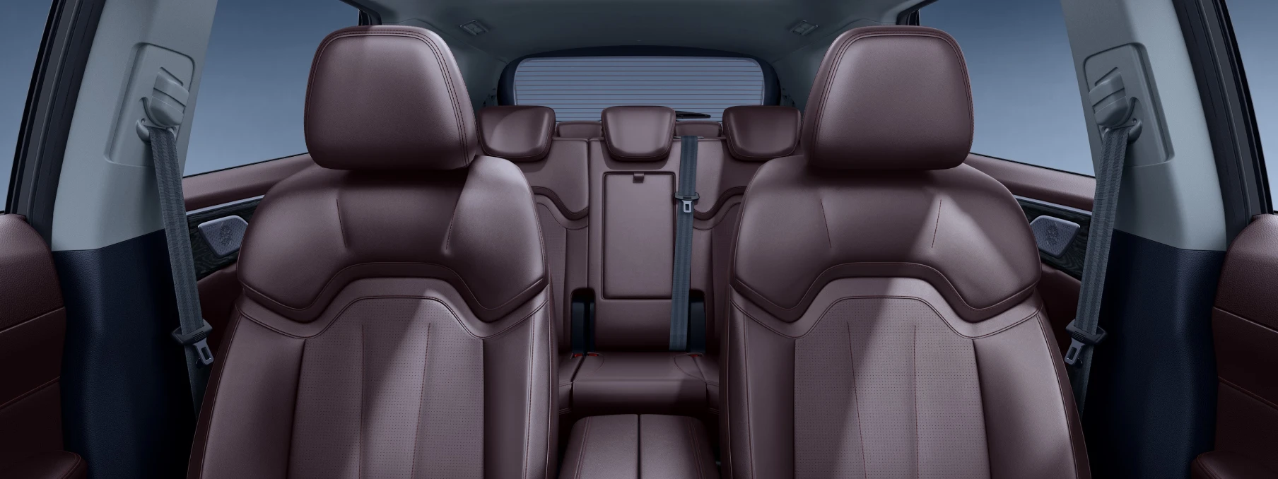 Салон семиместного внедорожника Jetour X90 Plus