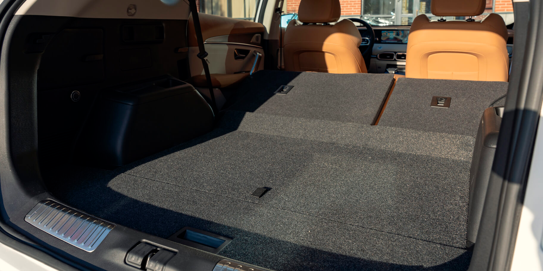 Изображение на странице JETOUR x70plusudov3.png